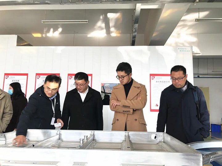 热烈欢迎无锡华光集团莅临云顶国际考察交流