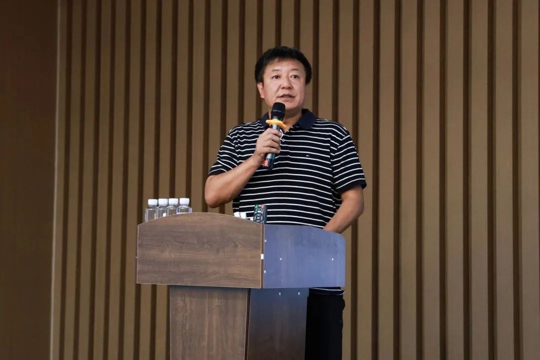 云顶国际一起奔赴山海，领跑未来！