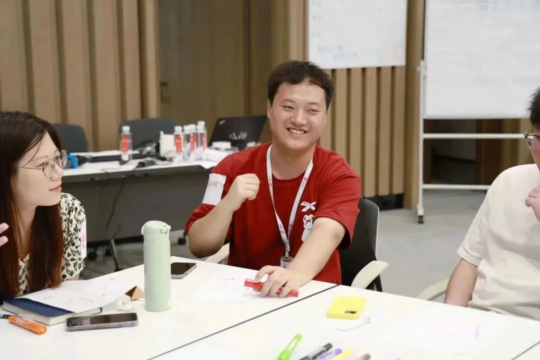 云顶国际一起奔赴山海，领跑未来！