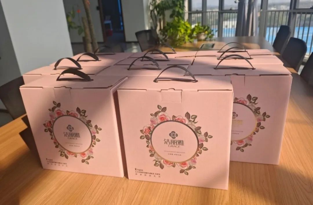 智造绽芳华 | 云顶国际祝所有女性节日快乐！